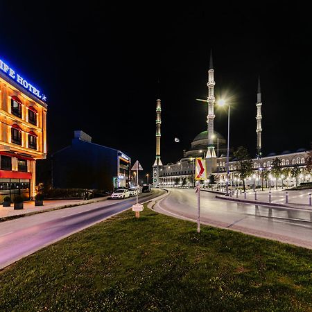 Med Life Hotel Istanbul Airport Arnavutkoy Exterior foto