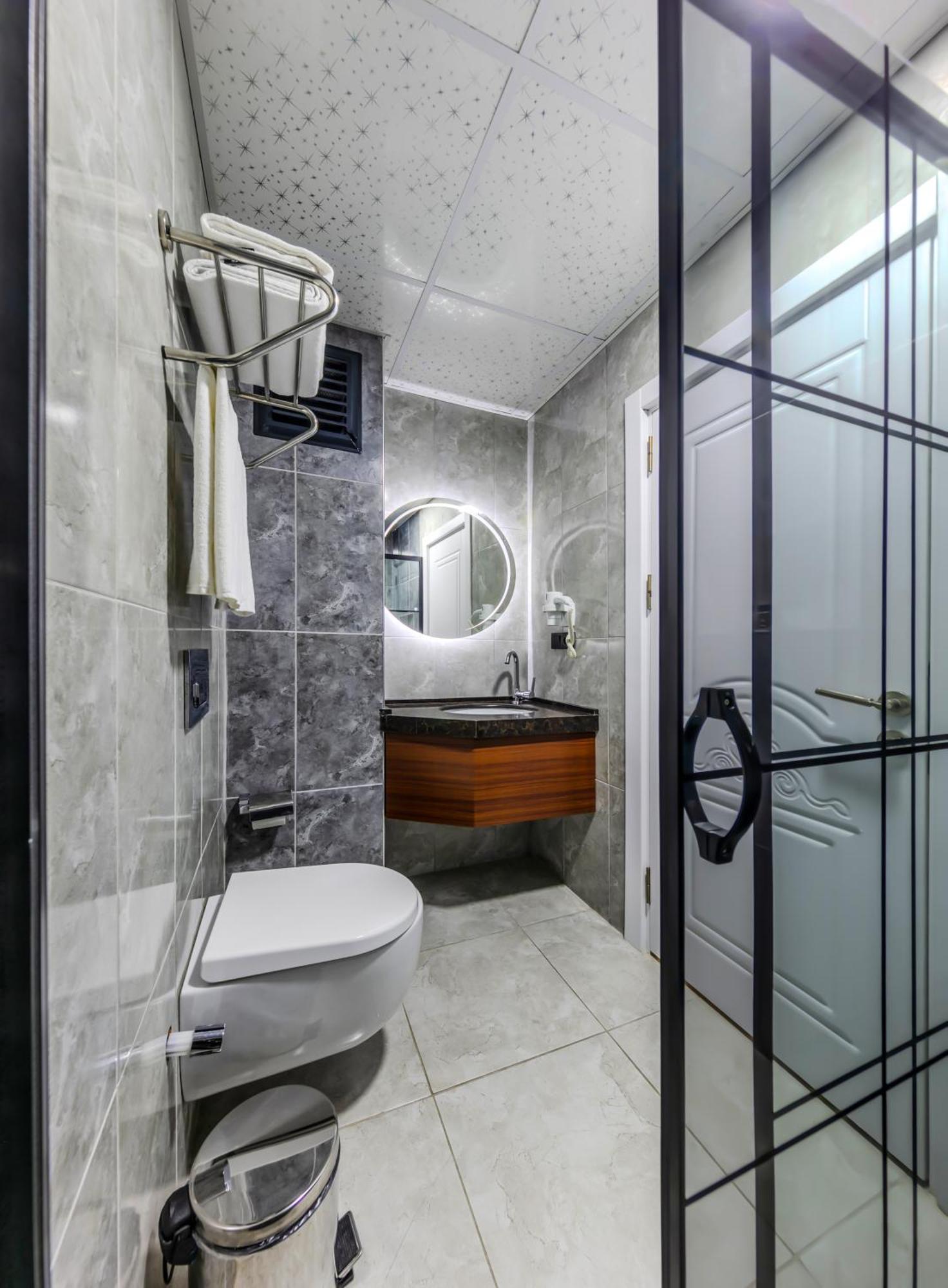 Med Life Hotel Istanbul Airport Arnavutkoy Exterior foto